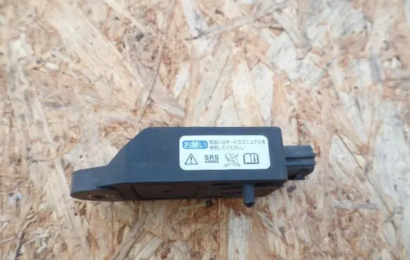 Honda FR-V Airbag deployment crash/impact sensor 77930SFEJ110M2