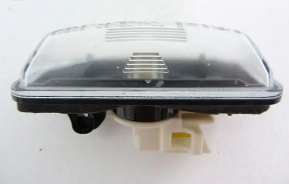 Subaru Levorg Number plate light A047588
