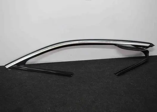 BMW X2 F39 Front door glass trim molding 7420808