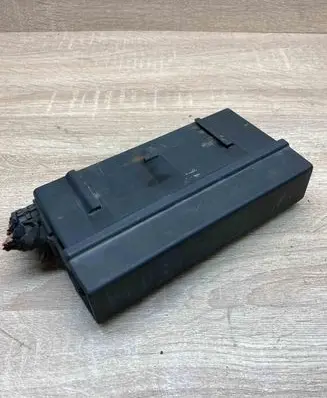 Opel Vectra B Fuse box set 90504296 Used