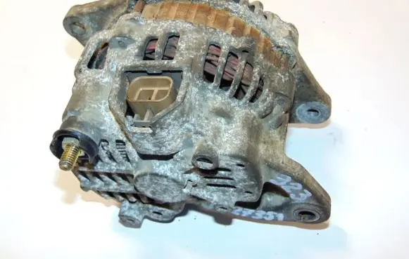 Mazda 323 Generator/alternator Z59918300C A2TB0091A