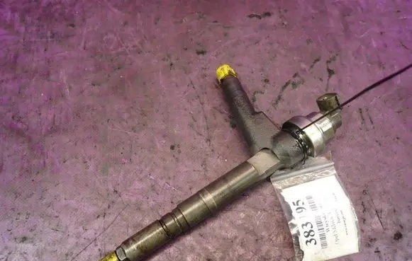 Opel Meriva A Fuel injector 