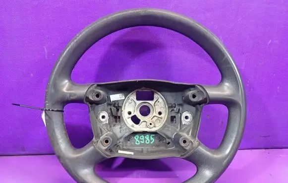 Audi A4 S4 B6 8E 8H Steering wheel 