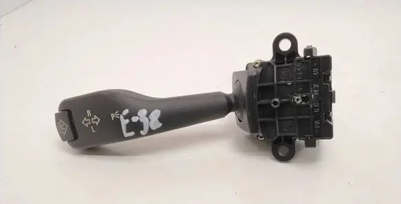 BMW 7 E38 Indicator stalk 8363668K 01104010