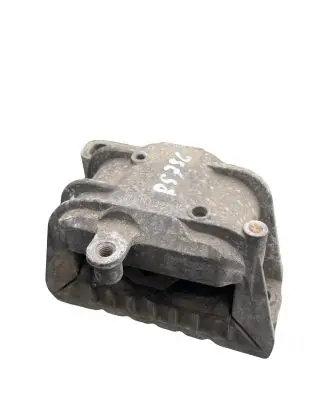 Volkswagen PASSAT B6 Engine mount bracket 1K0199262