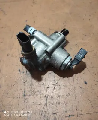 Skoda Octavia Mk2 (1Z) Fuel injection high pressure pump 200208 2113463 06F025H