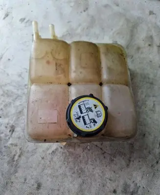 Ford Kuga I Coolant expansion tank/reservoir 3M5H8K218 D2L4A