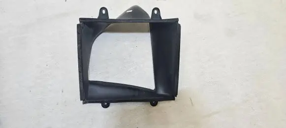 Maserati Levante Fender grill 670103768