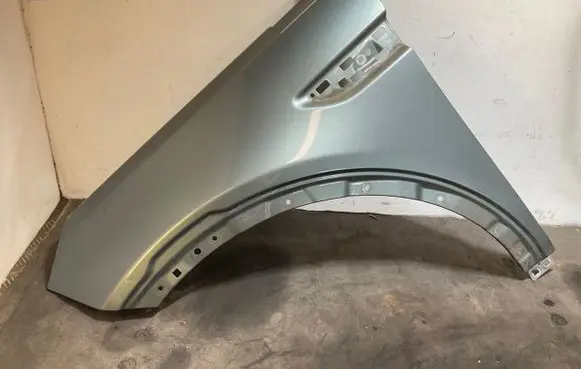 Land Rover Discovery Sport Fender FR7216016A
