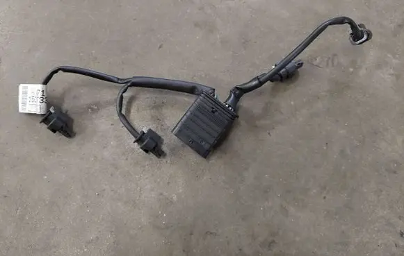 Mercedes-Benz E W212 Fuel injector wires A2711504733