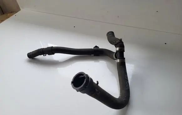 Skoda Superb B8 (3V) Engine coolant pipe/hose