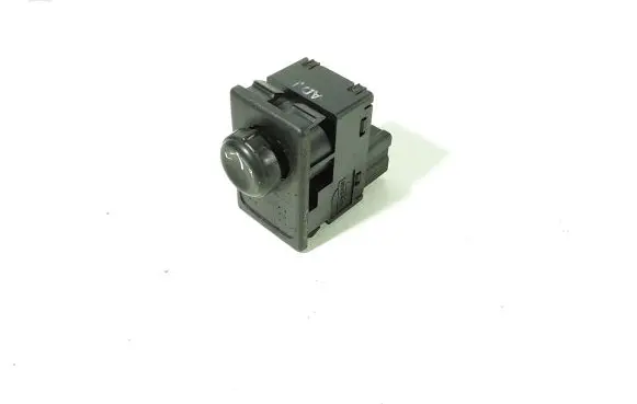 Nissan Almera Tino Wing mirror switch