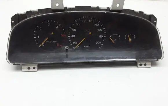 Mazda MPV Speedometer (instrument cluster)