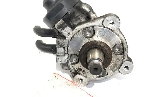 Audi A4 S4 B8 8K Fuel injection high pressure pump
