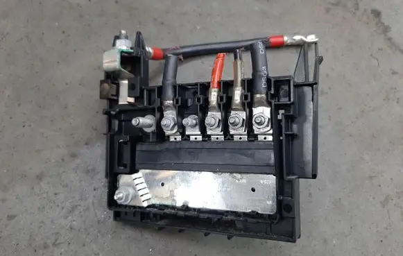 Volkswagen Crafter Fuse box set 7C0915345A
