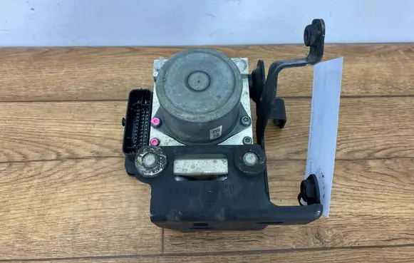 Cadillac Escalade IV ABS Pump 23426047PINYA 23426047