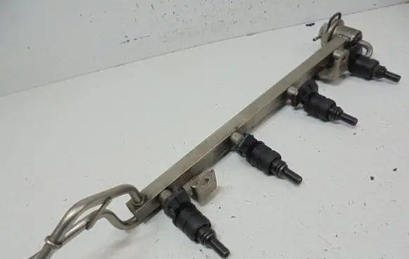 Seat Toledo II (1M) Fuel injector 06A906031AF