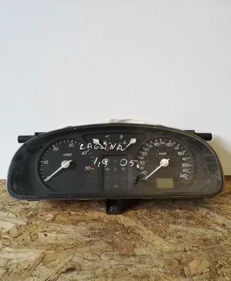 Renault Laguna II Speedometer (instrument cluster) 8200218863