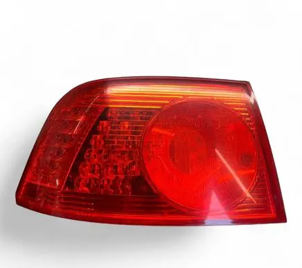 Volkswagen Phaeton Rear/tail lights