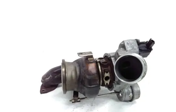 Volvo XC60 Turbo 53039700413 32550BA 31411405