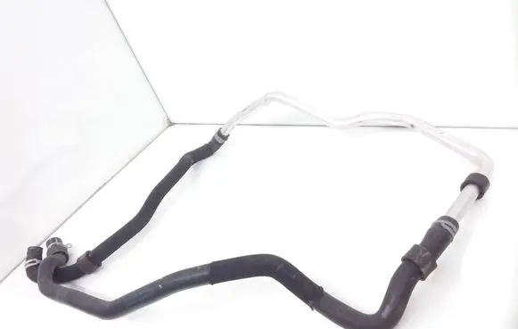 Mercedes-Benz R W251 Engine coolant pipe/hose A2515010582