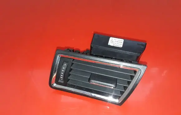 Seat Toledo IV (NH) Dashboard side air vent grill/cover trim 5JA819701B 0857900001