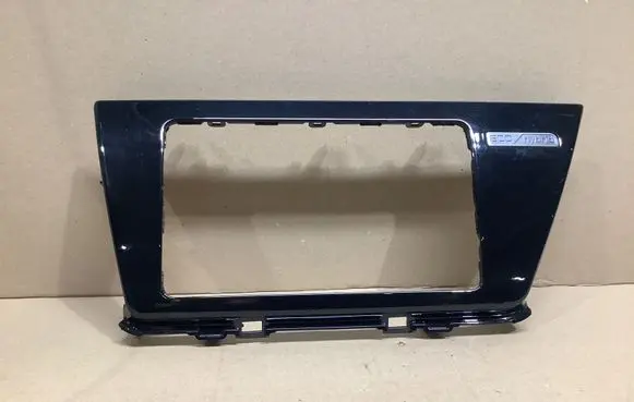 KIA Niro Radio/GPS head unit trim 84740G5000