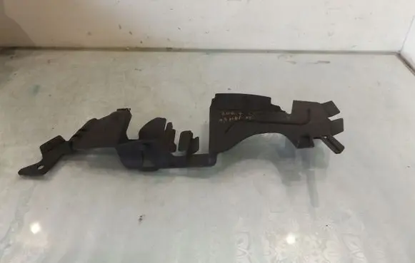 Peugeot 206+ Intercooler air guide/duct channel