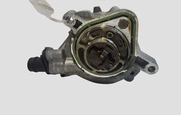 Mercedes-Benz A W177 Vacuum pump A2820900005 146508066R