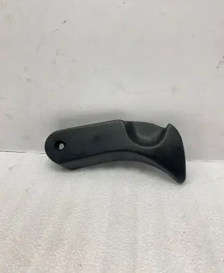 BMW 5 E39 Engine bonnet (hood) release handle 8226621