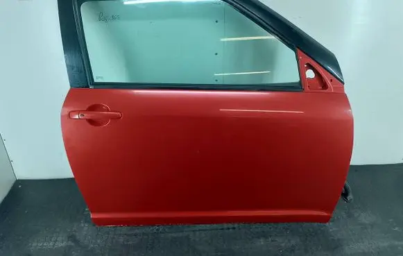 Suzuki Swift I Front door