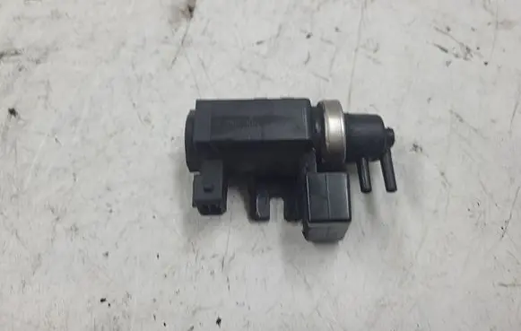 BMW 3 E46 Turbo solenoid valve 2247906