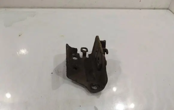 Renault Clio III Rear beam 