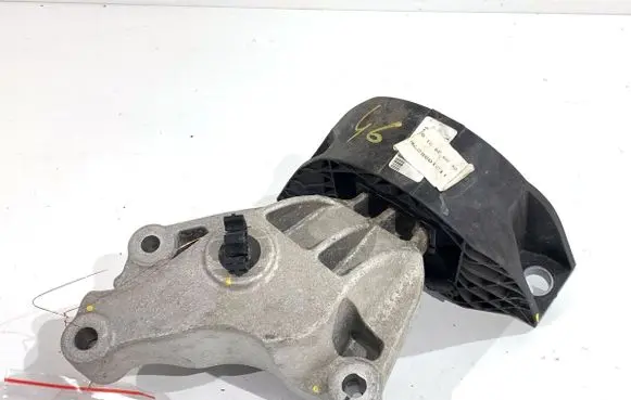 Dacia Sandero Engine mount vacuum valve 112108827R