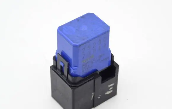 Nissan X-Trail T30 Other relay 2523079944