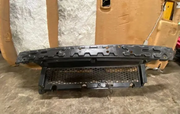 Chrysler Grand Voyager V Front bumper support beam 05113168AA 10052 85200S