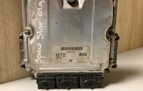 Mitsubishi Space Star Engine control unit/module 8200058052 28FM0207 28EM0207