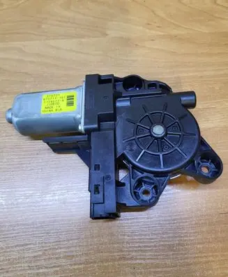 Volvo S80 Front door window regulator motor 970714 1J74CC0A