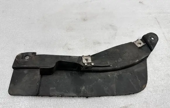 Audi Q7 4M Front mudguard 4M0807547D 4M0807547
