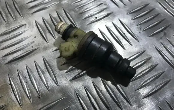 Mitsubishi Sigma Fuel injector n210h