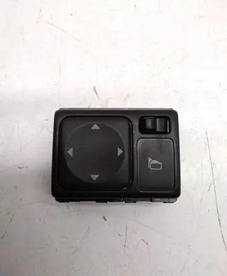 Nissan Juke I F15 Wing mirror switch 