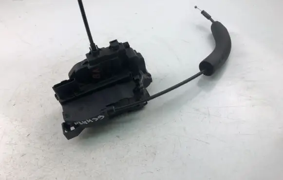Renault Laguna III Rear door lock 825010003R