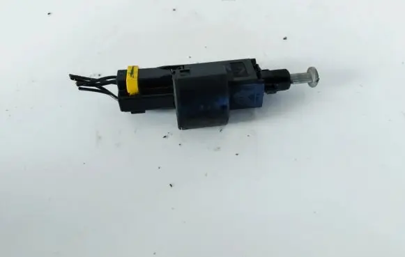 Opel Zafira A Brake pedal sensor switch 09132299 09176172