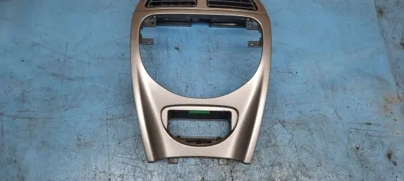 Citroen C5 Center console
