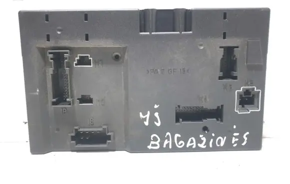 Mercedes-Benz S W221 Fuse module A2215454932