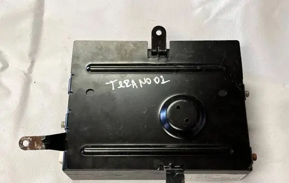 Nissan Terrano Radio/CD/DVD/GPS head unit 28184AV700 PN2475F