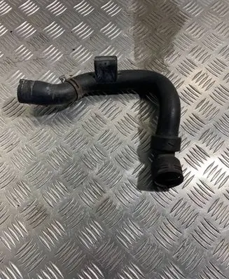 Volkswagen PASSAT B5.5 Engine coolant pipe/hose 8D0121101AD