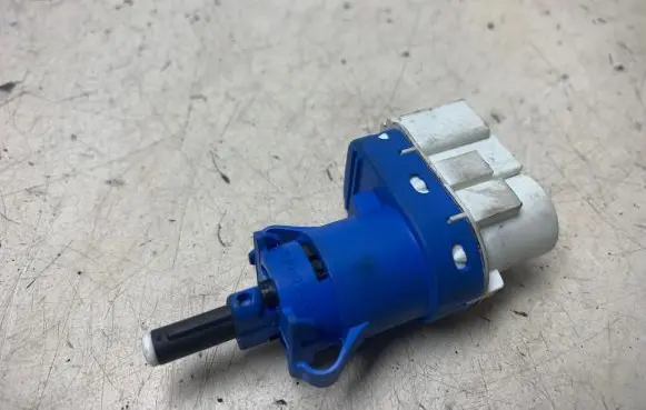 Land Rover Range Rover Sport L320 Brake pedal sensor switch 500110