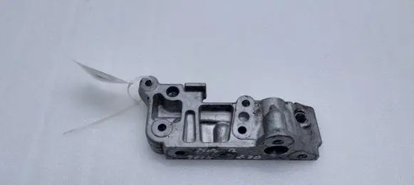 Mercedes-Benz B W246 W242 Engine mounting bracket A6512200607