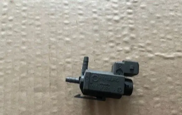 Opel Zafira C Electromagnetic valve 7.01441.01